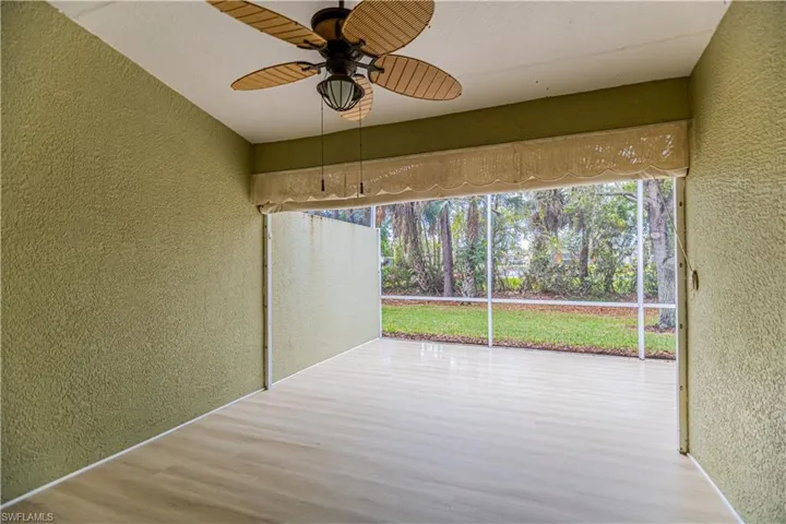 5636  Greenwood  CIR, Naples, FL 34112