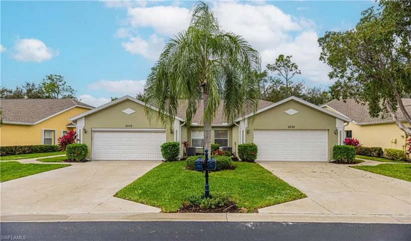 5636  Greenwood  CIR, Naples, FL 34112