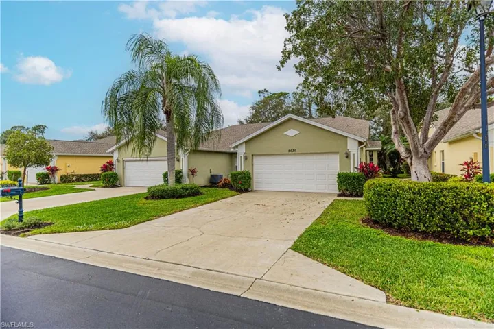 5636  Greenwood  CIR, Naples, FL 34112