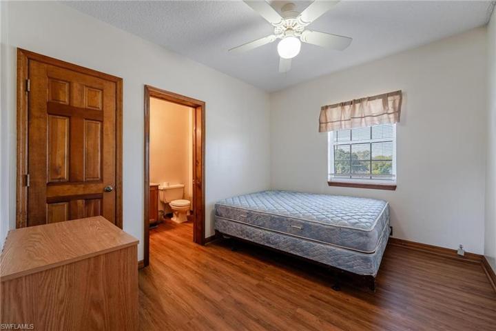300  1st  ST, Moore Haven, FL 33471