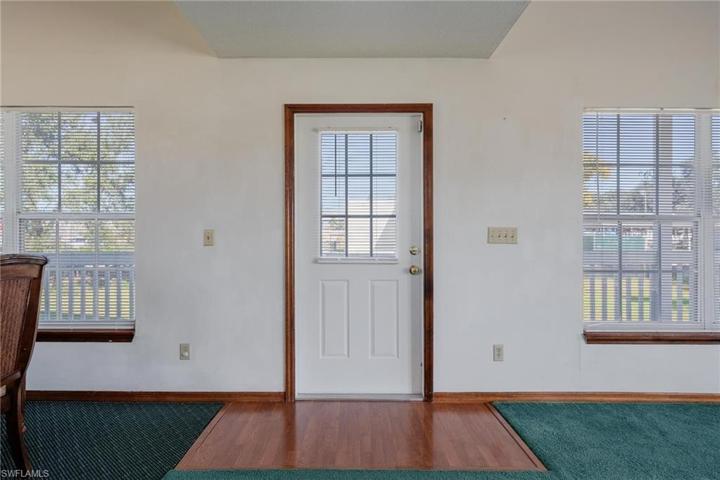 300  1st  ST, Moore Haven, FL 33471