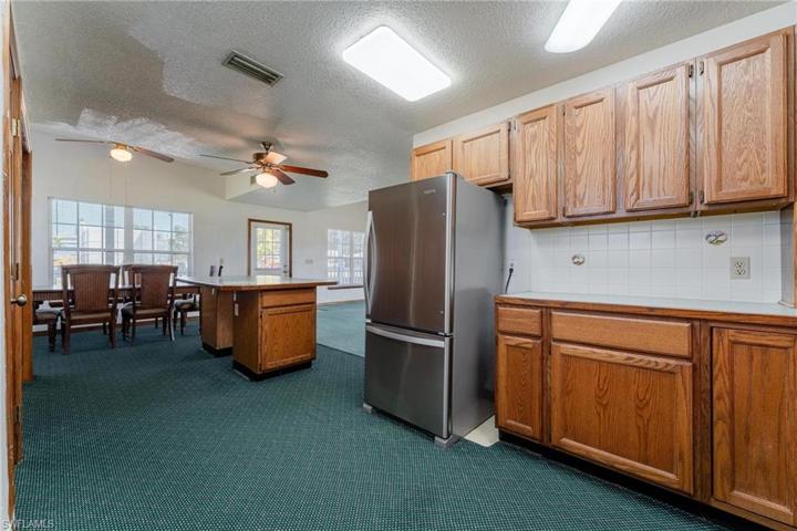 300  1st  ST, Moore Haven, FL 33471