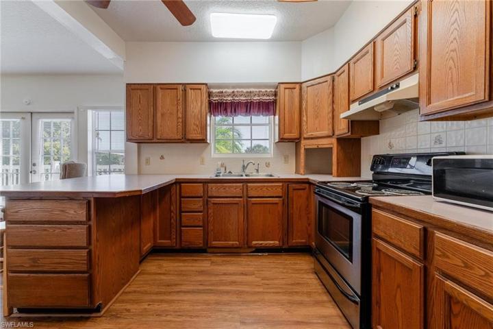 300  1st  ST, Moore Haven, FL 33471