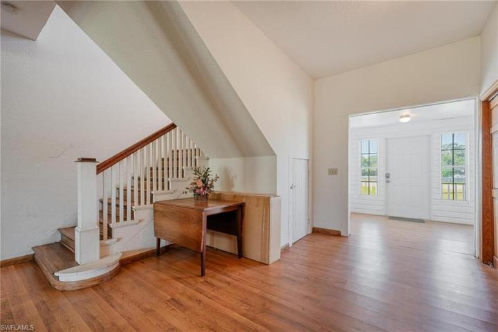 300  1st  ST, Moore Haven, FL 33471