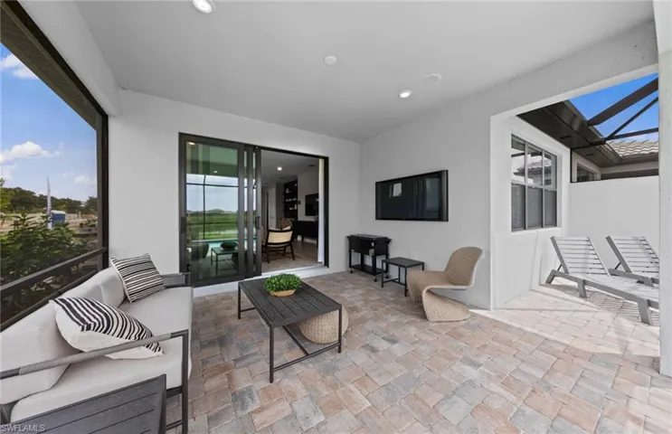 Photo of furnished model, options may vary.