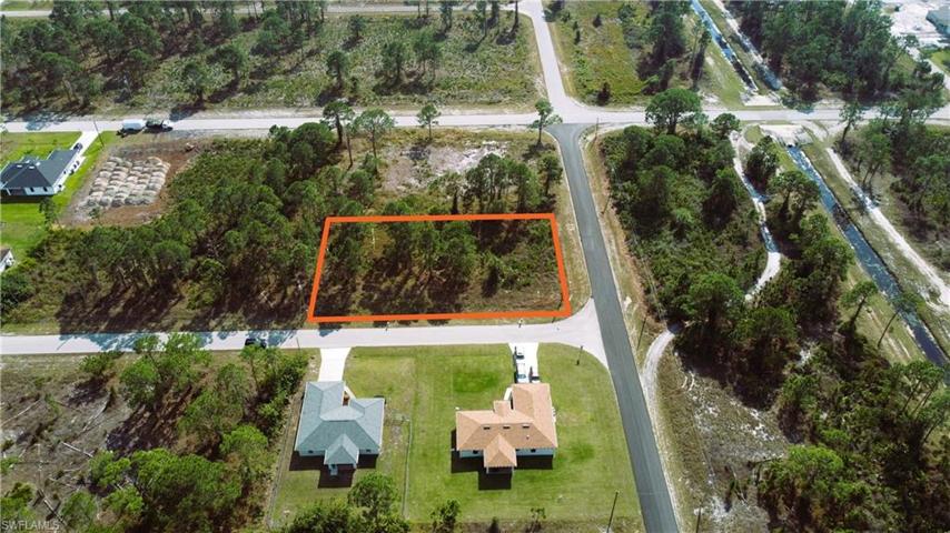 1104  Pisa E ST, LEHIGH ACRES, FL 33974