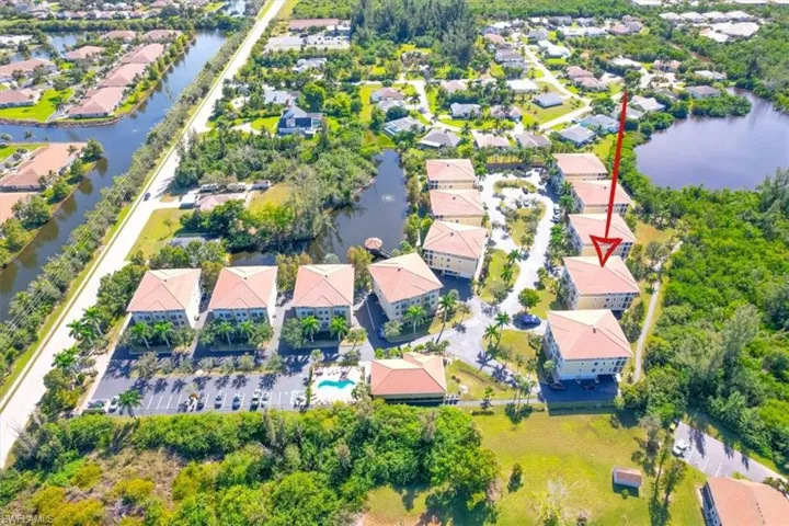 10060  Lake Cove  DR, Fort Myers, FL 33908