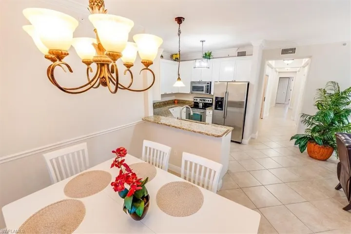 10060  Lake Cove  DR, Fort Myers, FL 33908