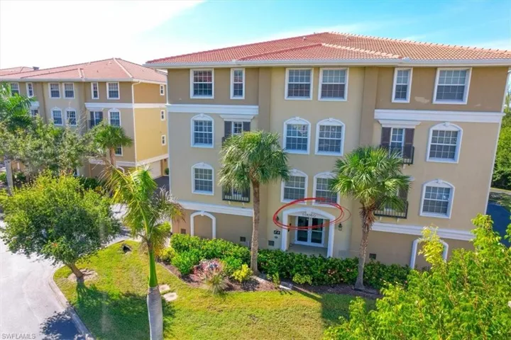 10060  Lake Cove  DR, Fort Myers, FL 33908