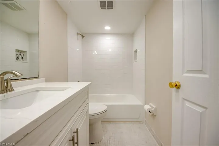 920 Se 46th St 1, Cape Coral, Florida 33904