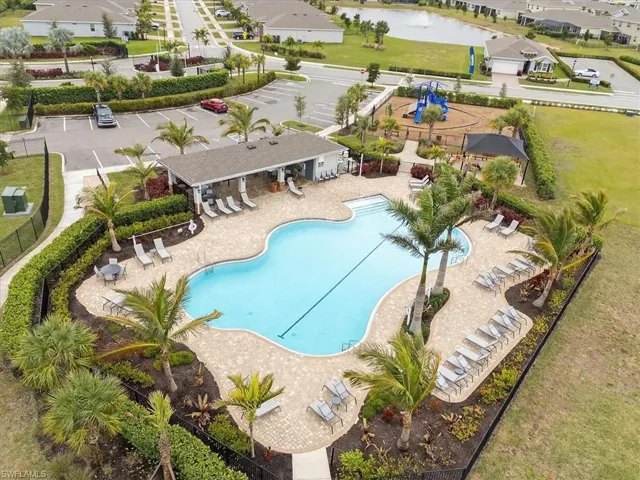 907  Stonewater Lake  TER, Cape Coral, FL 33993