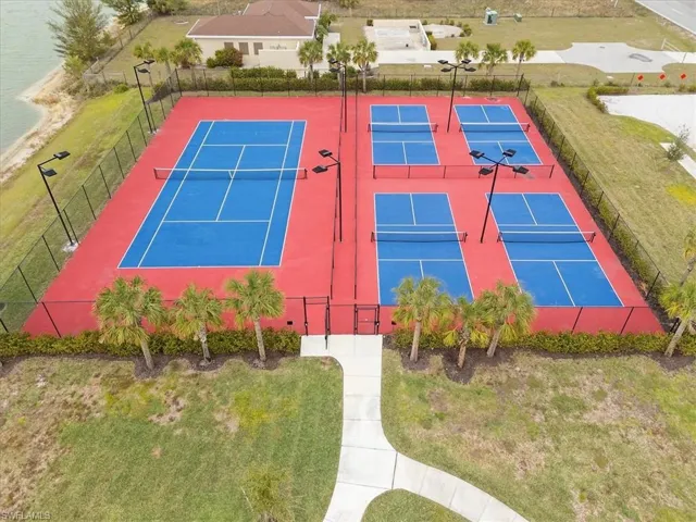 907  Stonewater Lake  TER, Cape Coral, FL 33993