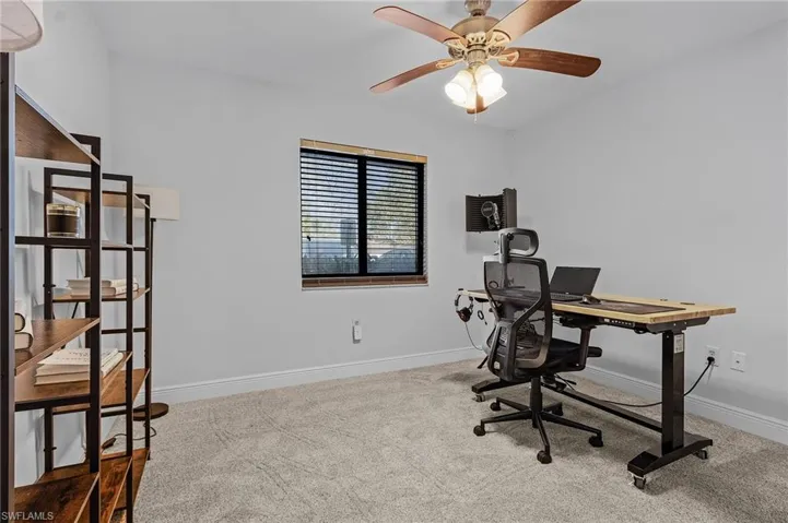 5725  Gage  LN, Naples, FL 34113