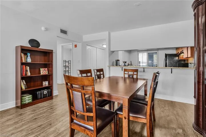 5725  Gage  LN, Naples, FL 34113
