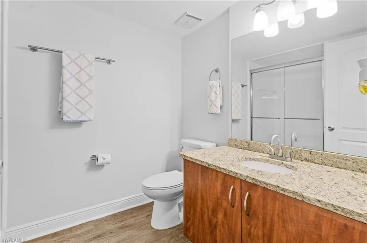 5725  Gage  LN, Naples, FL 34113