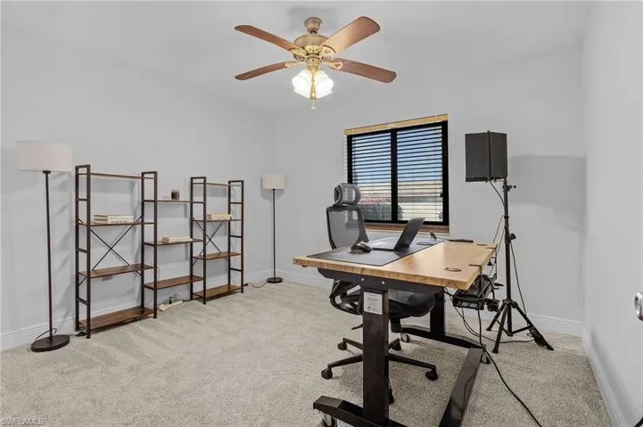 5725  Gage  LN, Naples, FL 34113