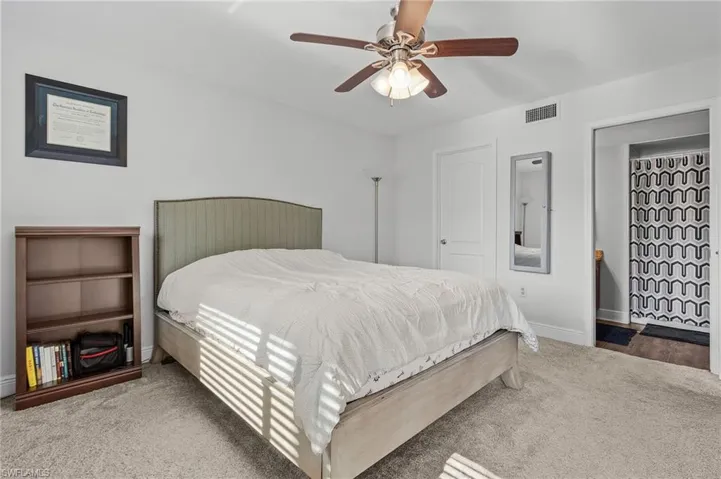 5725  Gage  LN, Naples, FL 34113