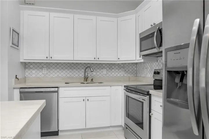 3892  14th N ST, Naples, FL 34103