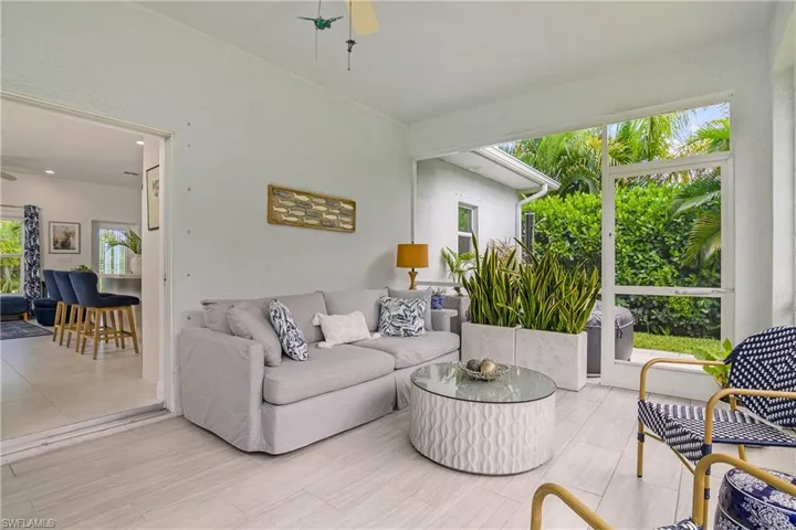 3892  14th N ST, Naples, FL 34103