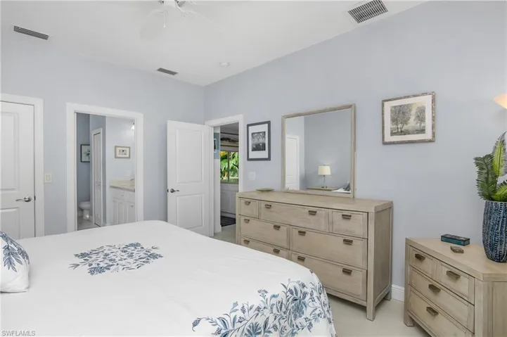 3892  14th N ST, Naples, FL 34103