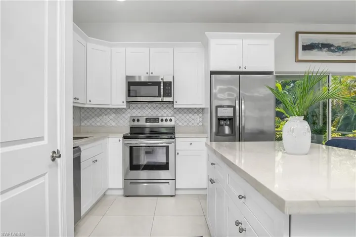 3892  14th N ST, Naples, FL 34103