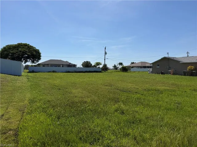 1121 6th Ave, Cape Coral, Florida 33993