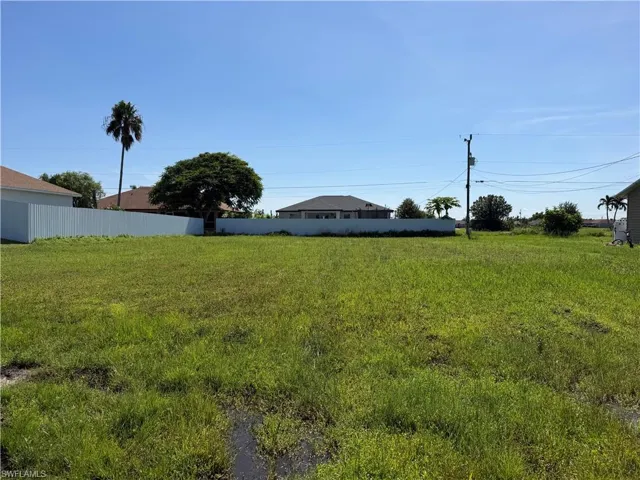 1121 6th Ave, Cape Coral, Florida 33993
