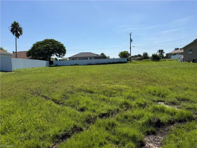 1121 6th Ave, Cape Coral, Florida 33993