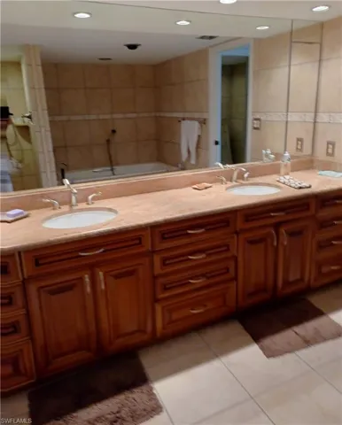 5260 S Landings Dr 405, Fort Myers, Florida 33919