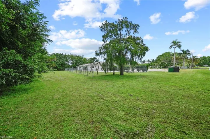101-105 Saint Andrews Blvd, Naples, Florida 34113