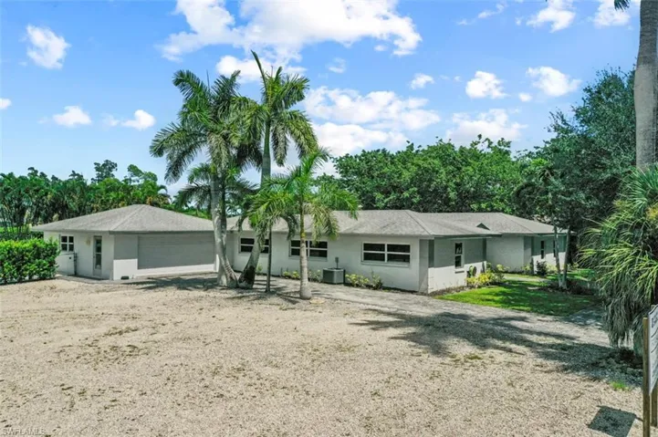 101-105 Saint Andrews Blvd, Naples, Florida 34113