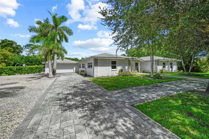 101-105 Saint Andrews Blvd, Naples, Florida 34113