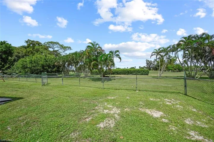 101-105 Saint Andrews Blvd, Naples, Florida 34113