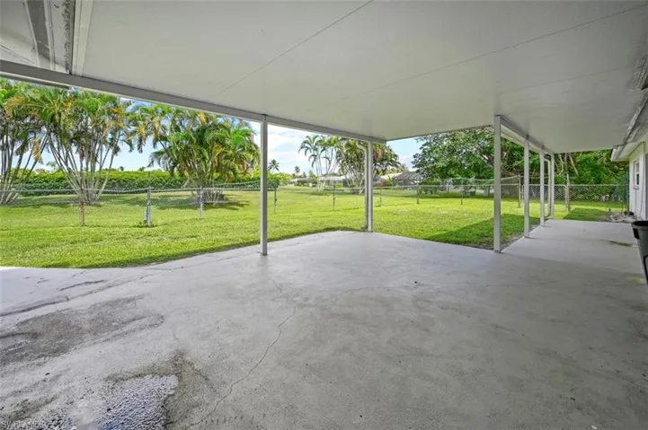 101-105 Saint Andrews Blvd, Naples, Florida 34113