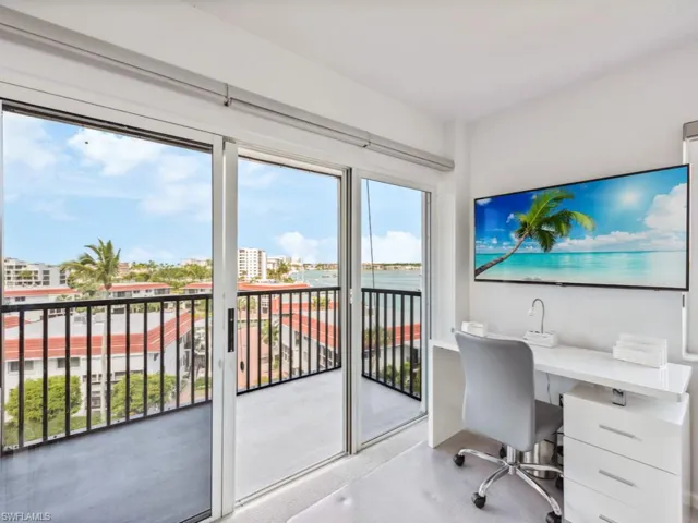 2170 Gulf Shore Blvd N # 61e, Naples Fl 34102