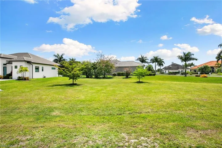 18288  Royal Hammock  BLVD, Naples, FL 34114