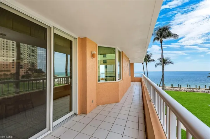 990 Cape Marco Dr 208, Marco Island, Florida 34145
