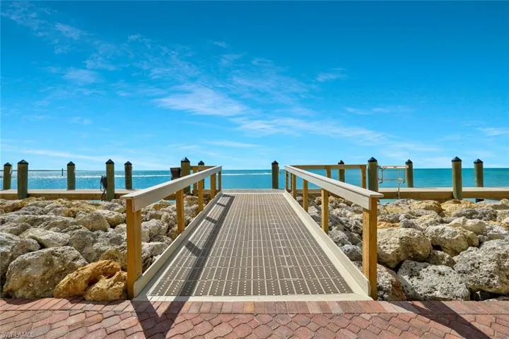 990 Cape Marco Dr 208, Marco Island, Florida 34145