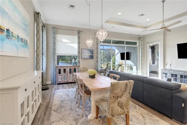 Dining room.