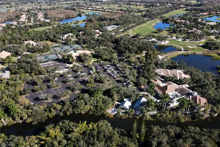 The amenities center of Verandah includes restaurants, fitness center, tennis, pickleball, bocce, and pro shop.