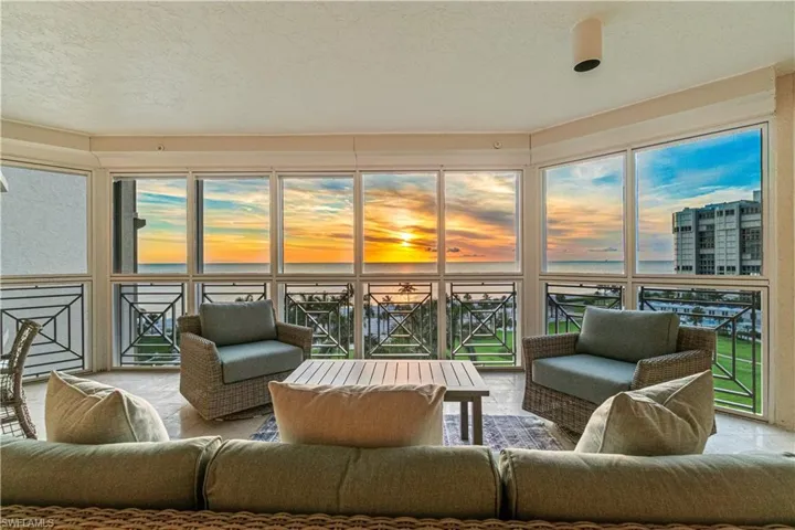 4021 Gulf Shore Blvd N 702, Naples, Florida 34103