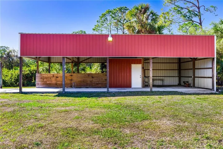 511  20th SE ST, Naples, FL 34117