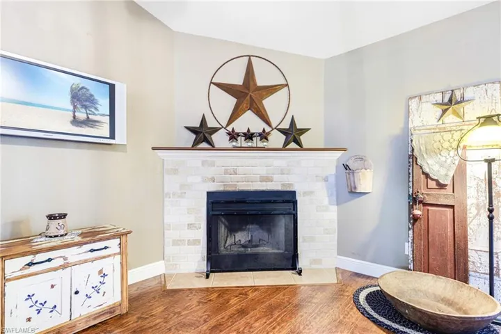 511  20th SE ST, Naples, FL 34117