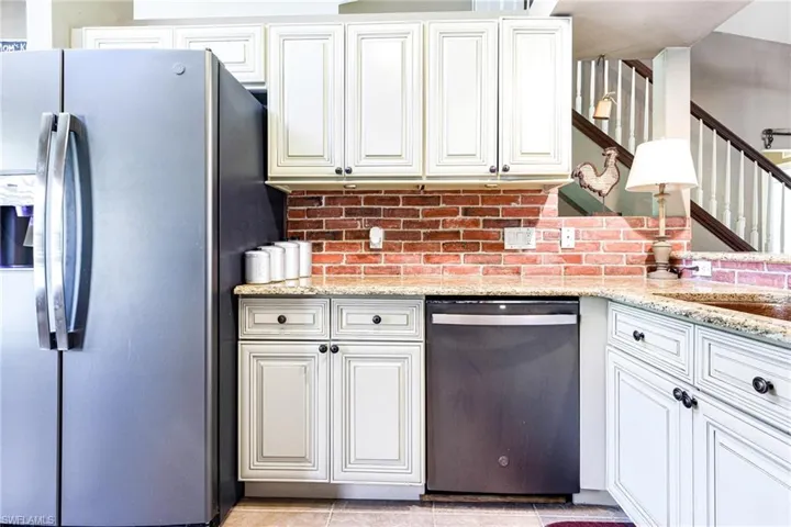 511  20th SE ST, Naples, FL 34117