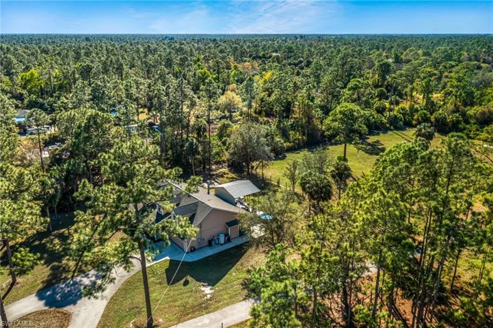 511  20th SE ST, Naples, FL 34117