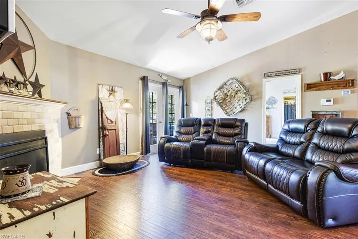 511  20th SE ST, Naples, FL 34117