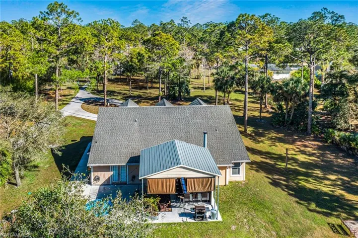 511  20th SE ST, Naples, FL 34117