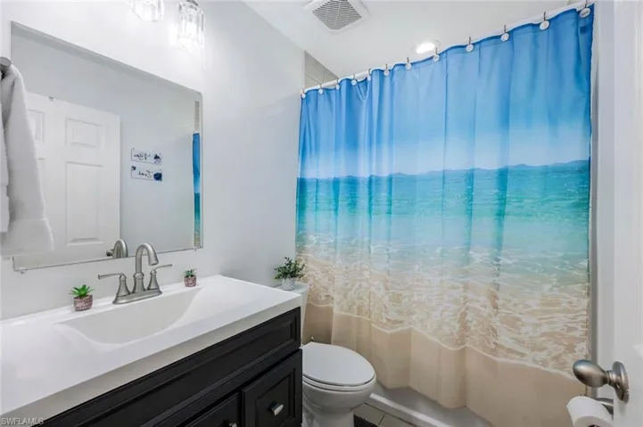 5770  Copper Leaf  LN, Naples, FL 34116