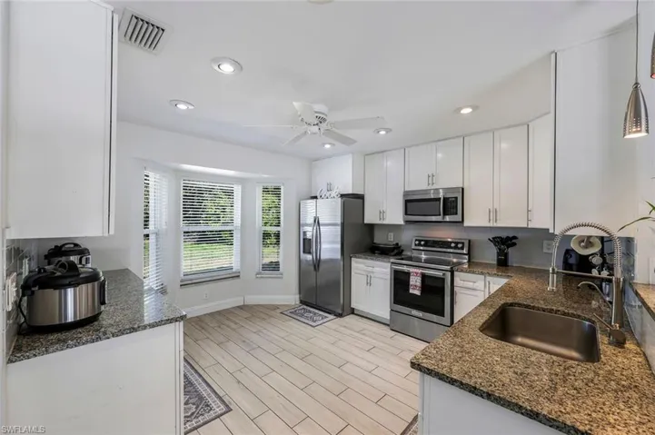 5770  Copper Leaf  LN, Naples, FL 34116