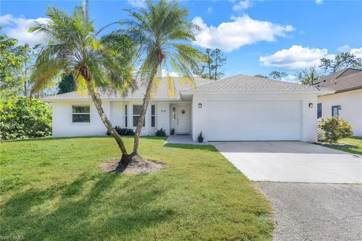 5770  Copper Leaf  LN, Naples, FL 34116